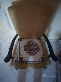 Poltroncina d'epoca