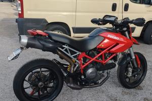 Ducati hypermotard 796