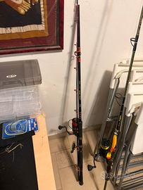 Canna da pesca completa con mulinello e trecciato