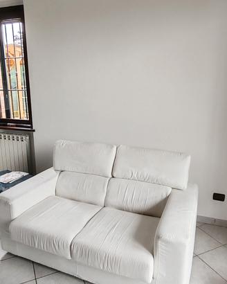 divano 3 posti in tessuto bianco sfoderabile 