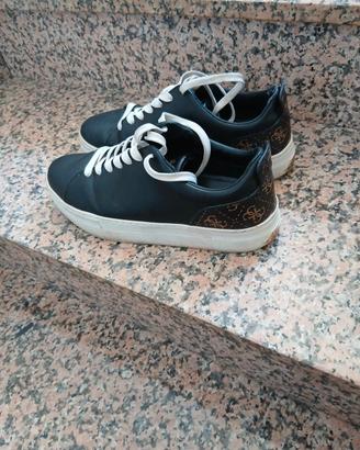 Sneakers Guess