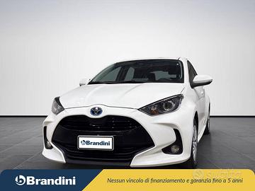 Toyota Yaris 1.5 hybrid Business