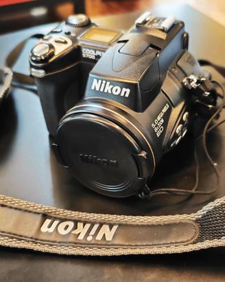 NIKON Coolpix 5700