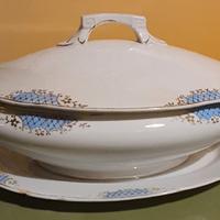 zuppiera/risottiera ceramica Lombarda Milano  1933