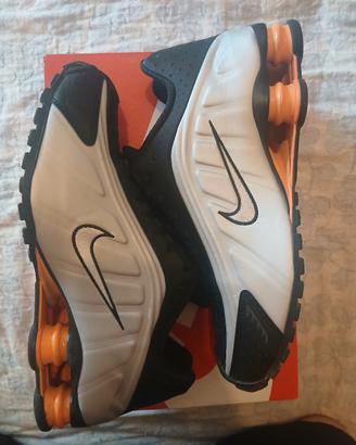 Nike Shox r4 - nero/argento/arancione