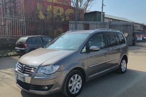vw touran 7 posti 
