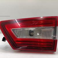 STOP POSTERIORE DESTRO INTEGRATO NEL PORTELLO RENA