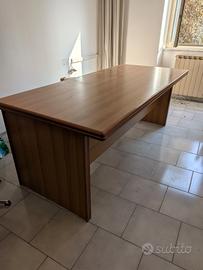scrivania 