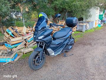 Aprilia SR gt 125  del  2024  6000km