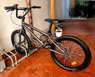 bicicletta bmx WIPE
