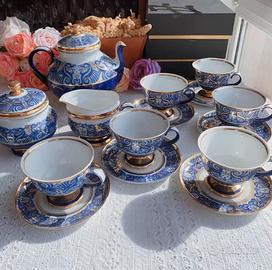 Abiti interi da tazza di caffè