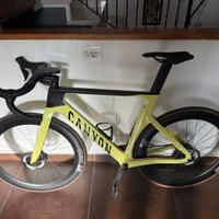 Canyon Aeroad CF SLX 8 Di2