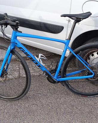 Bici Giant contend sl  freni a disco