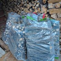 sacchi legna fine per accensione e brace 