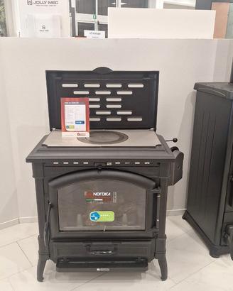 Stufa a legna in ghisa ISOTTA CON CERCHI "NORDICA"