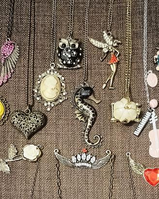 Lotto 30 Pezzi Collane + Ciondoli (2 EURO L'UNA)