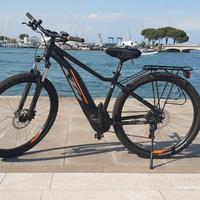 Mountain Bike elettrica KTM