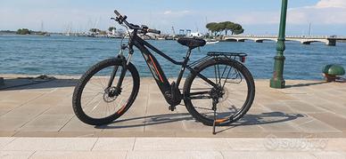 Mountain Bike elettrica KTM