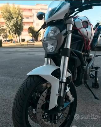 Ducati 696+ solo 18000Km!!!