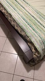 Letto matrimoniale con comodini a cubo