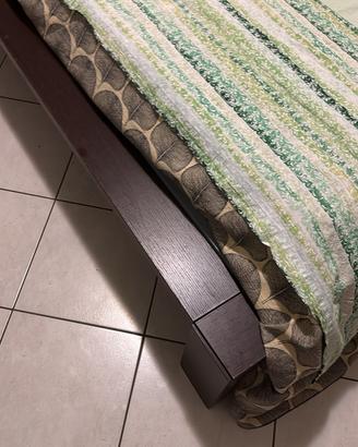 Letto matrimoniale con comodini a cubo