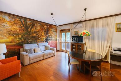 VENDITA TRILOCALE IN ZONA BEN SERVITA