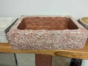 Lavabo da bagno in rosso asiago