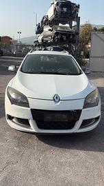 RENAULT MEGANE III GRANDTOUR 1.9 DCI 131 CV 96 KW 
