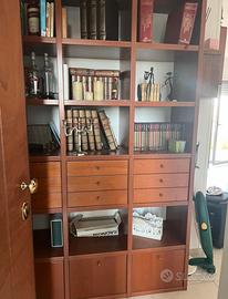 Libreria in legno massello