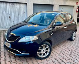 Ypsilon LANCIA Ypsilon 1.2 69 CV 5 porte