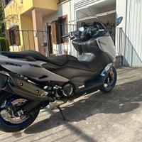 T-Max  560  zero sinistri pari al nuovo 3000km