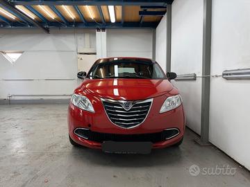 Lancia Ypsilon 1.2 69 CV 5 porte Platinum Ok neo p