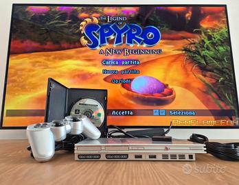 PLAYSTATION 2 SLIM SILVER + Gioco incluso