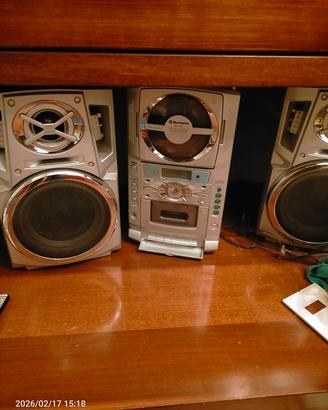 stereo Roadstar