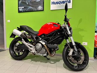 Ducati monster 696 2010