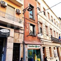 Palazzo d'epoca commerciale Via Manno