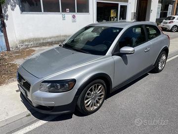 Volvo c30 2.0 d 136 cv coupe’