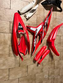 Kit plastiche con grafiche