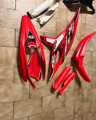 Kit plastiche con grafiche