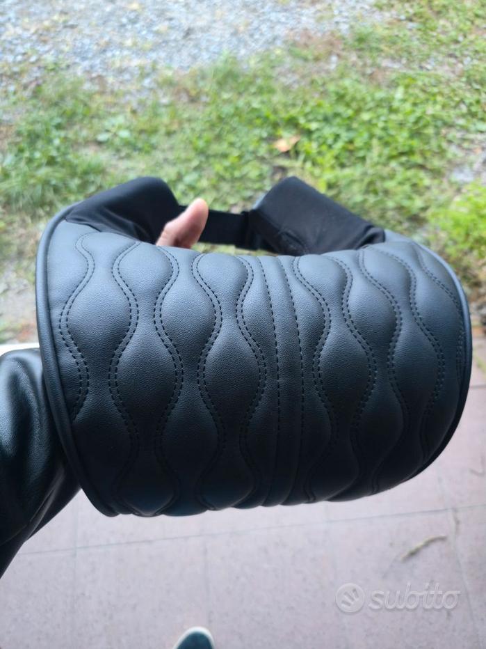 LICOME Cuscino Poggiatesta Auto per Alfa Romeo Stelvio Giulia Sportiva, Cuscini per Poggiatesta per Seggiolino Auto Collo, Cuscino da Viaggio per Collo Auto Comodi e Traspiranti,A Head Pillow Red