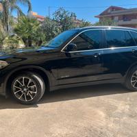 BMW X 5 Anno 2014 Motore nuovo (solo 40.000