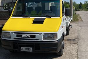 Carroattrezzi patente B uso speciale