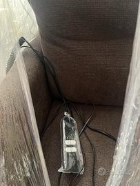 Poktrona relax praticamente nuova!!!