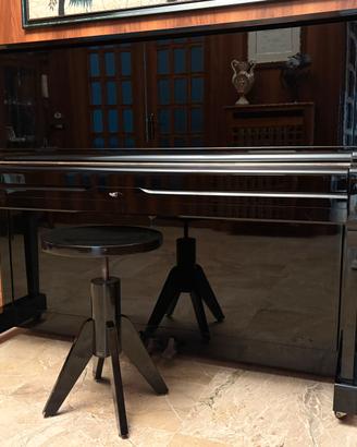 Pianoforte verticale Yamaha