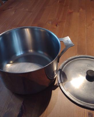 Padella  acciaio IKEA  con coperchio e 2 manici
