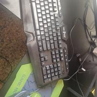   tastiera con maus e tappetino led 