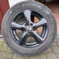 4 ruote complete e cerchi marca OZ in lega c