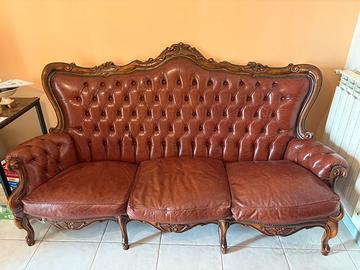 Divano Antico in Vera Pelle