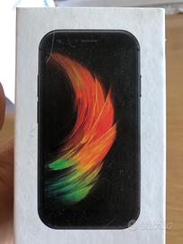 Cellulare piccolissimo