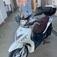 Suzuki sixteen 125